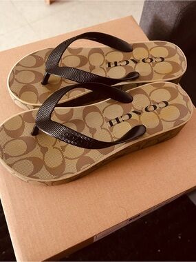 Coach Tan and Brown Signature Platform Flip Flops Size 6 in good condition